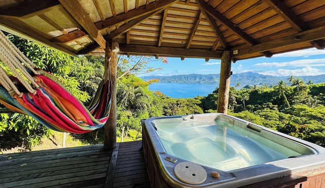 Latui Lodge, Self-catering secluded villa with commanding Bay views in Savusavu