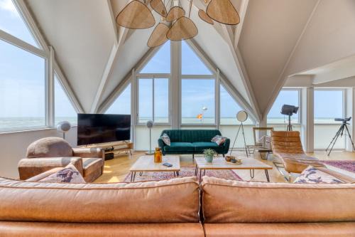 Le Poséidon - gîte exceptionnel face à la mer avec spa, terrasse, 4 chambres in Fécamp