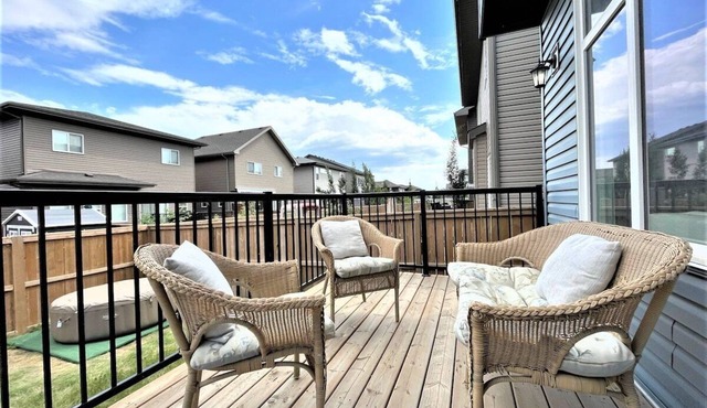 Luxury Retreat For Large Groups in Calgary
