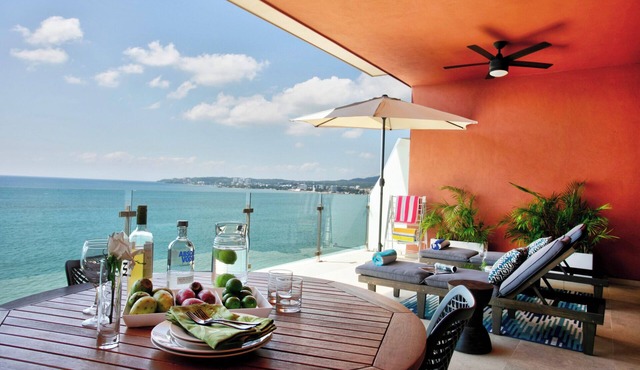Ocean Front 2 Bedroom with Pool & Ocean Views in Bucerías