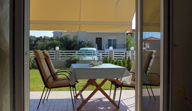 Palm garden apartment in Nikiti