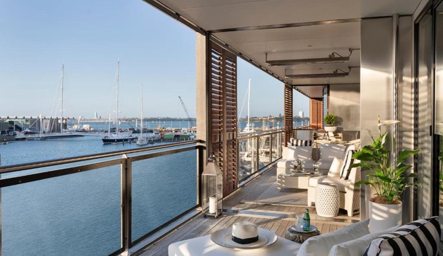 Point Residence Waterfront Luxury Auckland NZ in Auckland