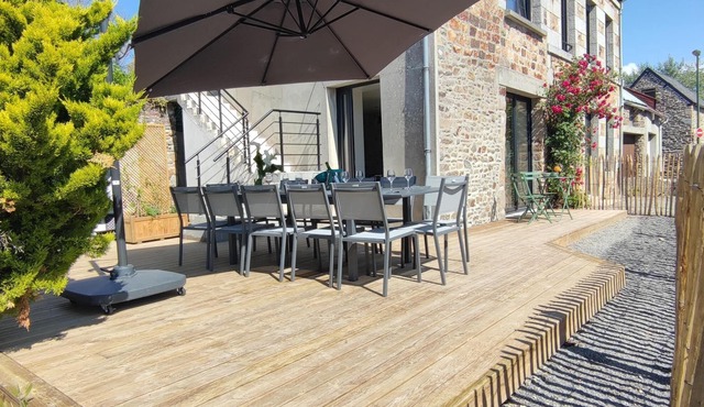 Premium home in the heart of Mt. St. Michel Bay. in Dragey Ronthon