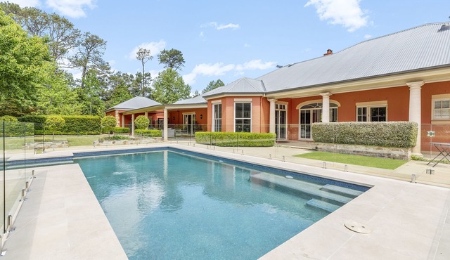 Private, Cosy 3 Room Queen Suite with Pool, Arcadia in Dural
