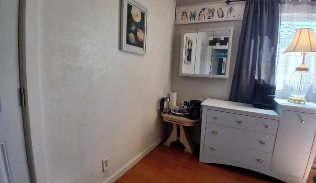 Private Room with Ensuite Bath - Separate Entrance and Exit! in San Jose
