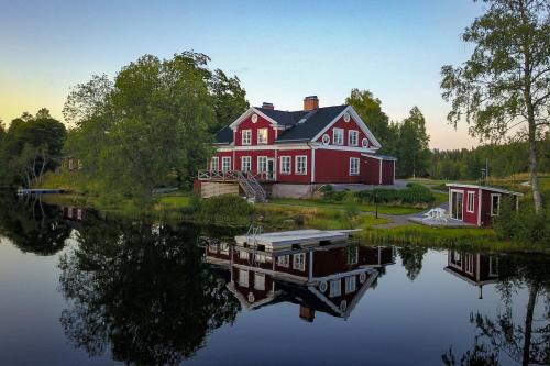 River Lodge in Soderbarke