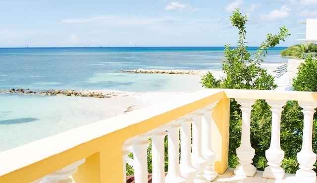 Savaneta Beachfront + Private pool Savaneta in Savaneta