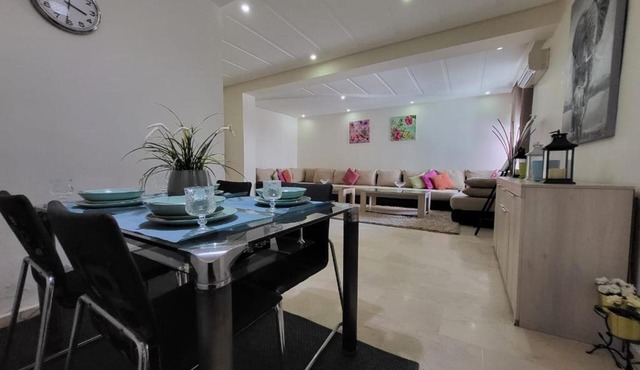 Spacious 2BR Apt, Balcony, AC & Private Garage, Casablanca Centre in Casablanca