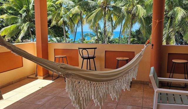 Spacious Oceanfront Villa Game Room Bar, XL Balcony, Park Family &Groups Retreat in Hatillo