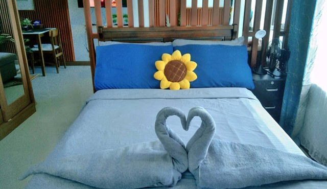 Spacious Studio unit with Balcony and Seaview in Lapu-Lapu