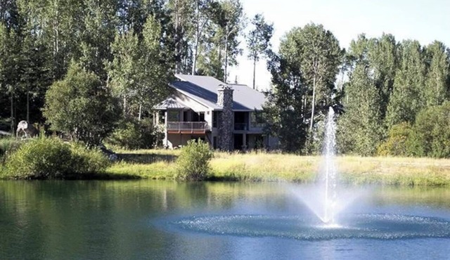 Star Valley Golf Course Luxury! ! Close to Jackson, Yellowstone and GTP! in Star Valley Ranch