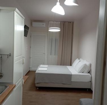 Storks apartments in Korinos