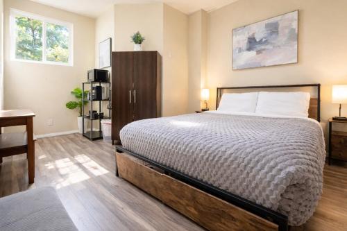 Studio 1 - Comfortable Guest Studio by Cedars-Sinai, Beverly Center and Beverly Hills in Los Angeles
