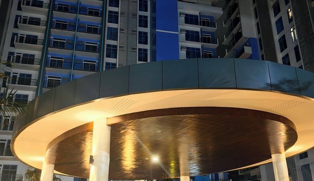 Studio-type condo in the heart of Banilad Cebu City w/AC, WiFi and Pool Access in Cebu City