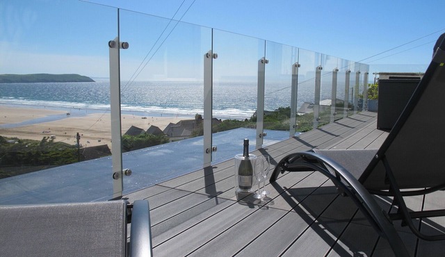 Stunning views from large balcony and modern beautiful contemporary apartment in Woolacombe