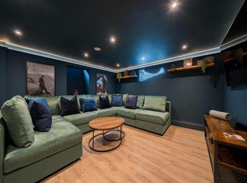Stylish Bristol Holiday Home for 8 in Bristol