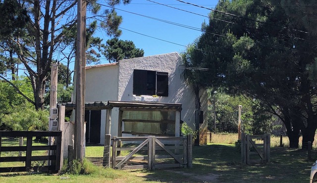 This gorgeous and cozy house is only 4 blocks from the best beach in the area! in La Paloma