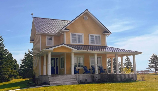 Tide and Bridge Beach House in Borden-Carleton
