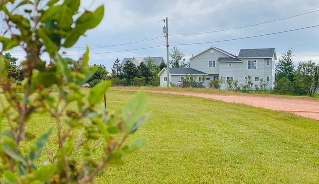 Waterfront Property in New London in Kensington