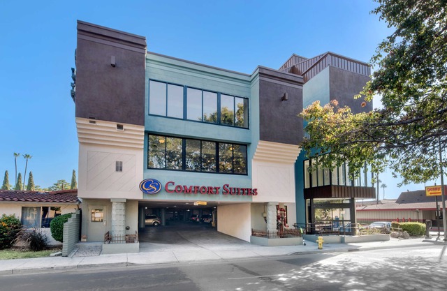Comfort Suites San Jose Airport in San Jose
