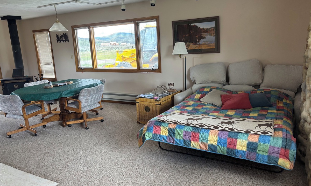 Dubois Cabin | Escape to the Choosey Moose Cabin in the mountains of Dubois, WY
