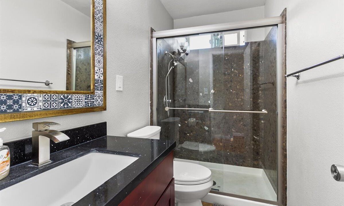 Photo of Bathroom in Valley View - Reed