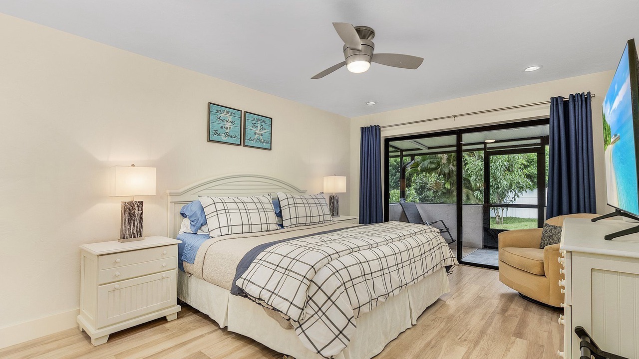 Photo of Bedroom in Bonita Shores