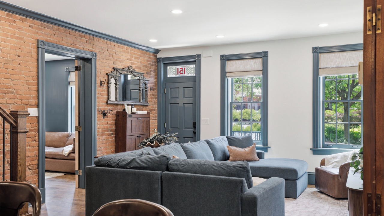 Photo of Livingroom in Lancaster