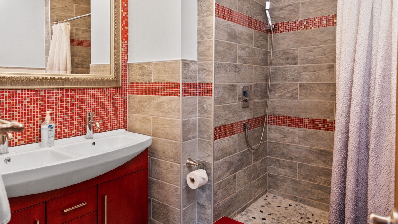 Photo of Bathroom in Long Pond