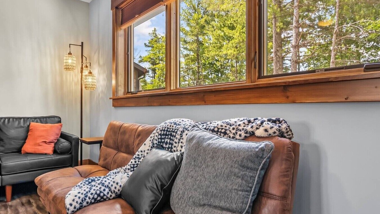 Photo of Livingroom in Nebo