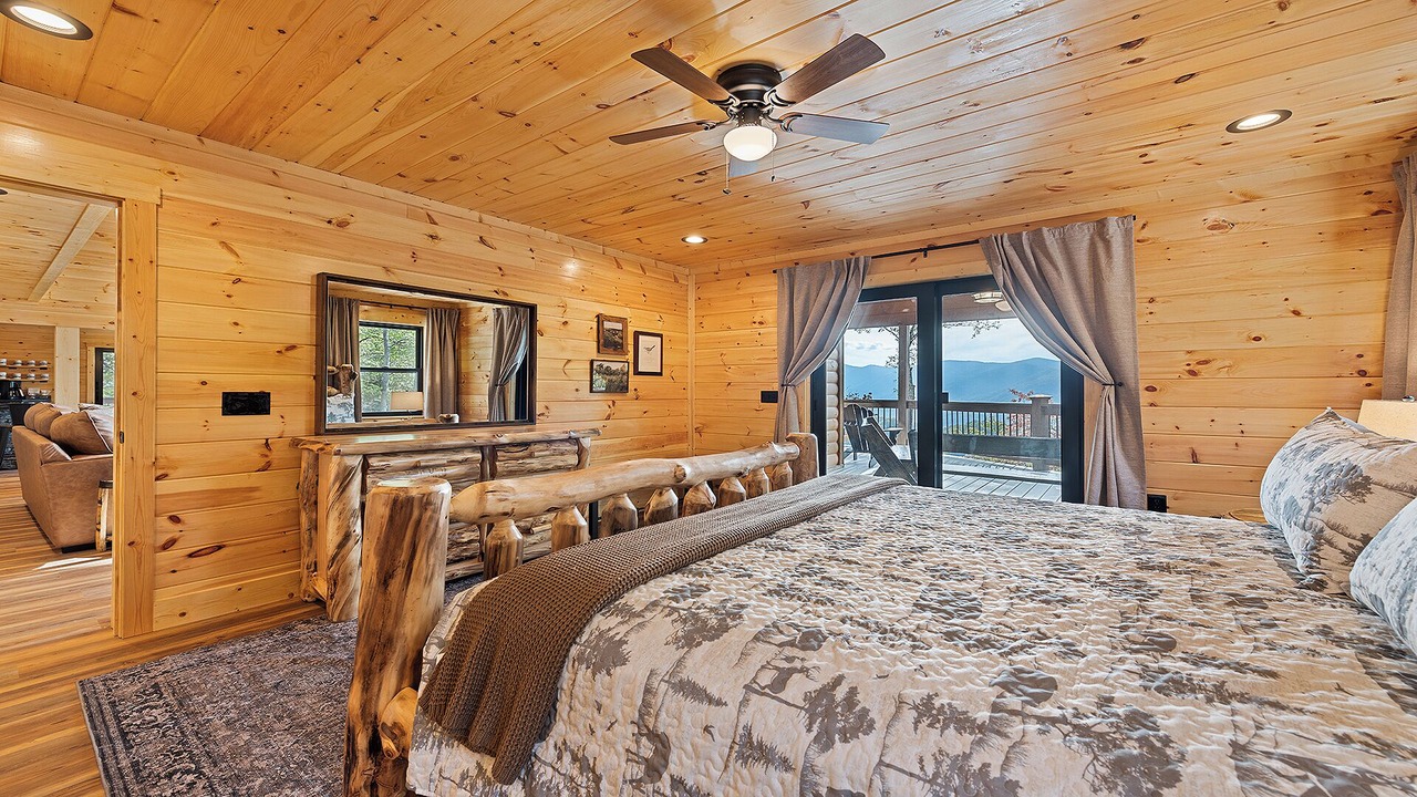 Photo of Bedroom in Maggie Valley