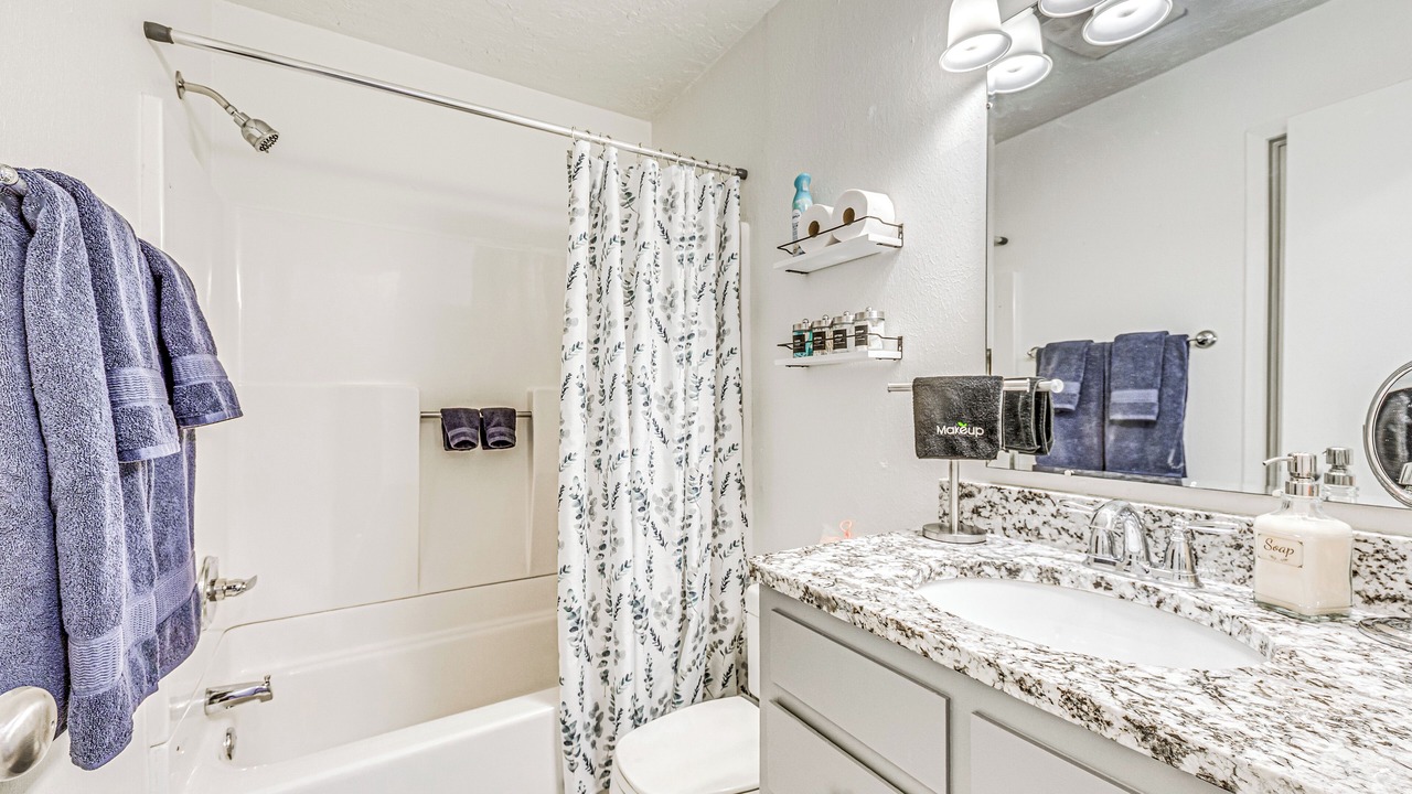 Photo of Bathroom in Ruidoso