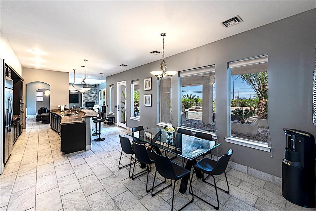 Photo of Livingroom in Canyon Gate