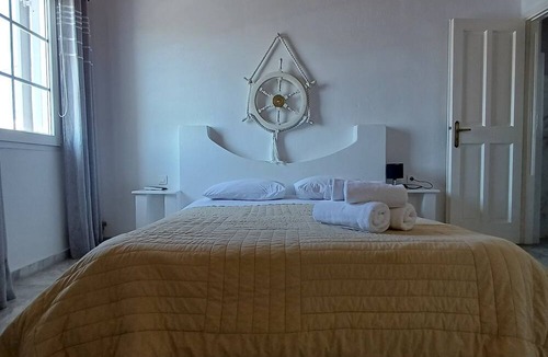 Mykonos Town House | Manos Rooms
