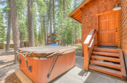 Truckee Ski Chalet | Remodeled home with private hot tub, pool access & free ski shuttle