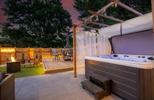Winston - Salem House | Wellness on Walnut – Hot Tub & Fire Pit Suite