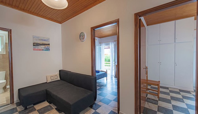 Villa Popi on the Beach of Agios Gordios in Corfu