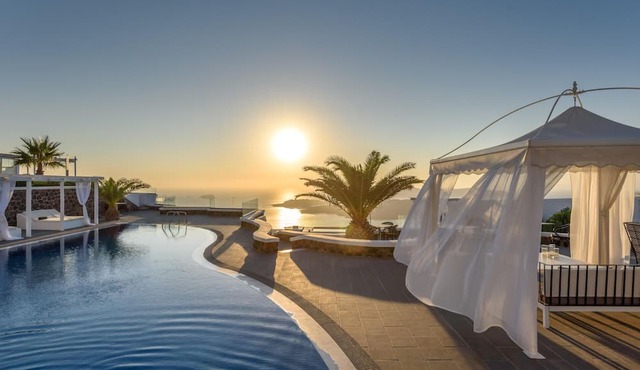 Santorini Gem in Santorini