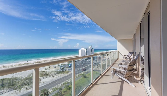 Gorgeous Views of the gulf from the balcony! in Pensacola Beach