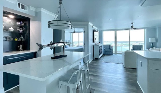Sabine 12C Top Floor/End Unit 3/2 Sleeps 10 in Pensacola Beach