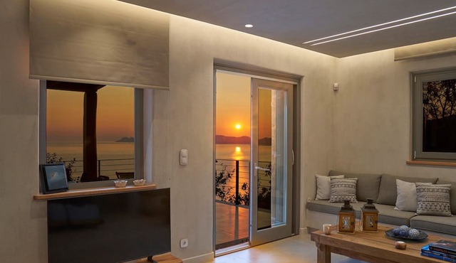Holiday Home 'Pnoé Residence' with Sea View, Wi-Fi and Air Conditioning in Sporades