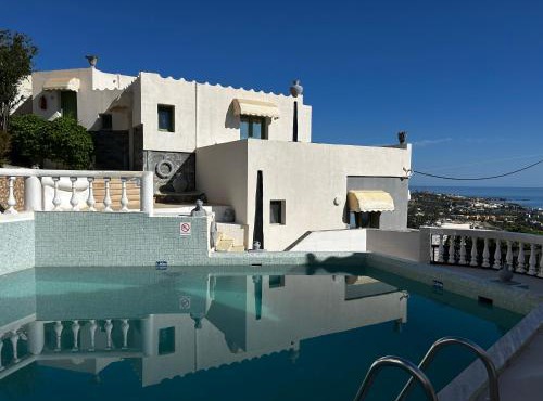 KORIFI Prime Suite Adults Only in Piskopianon
